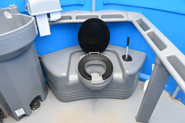 Portable Toilet Options We Offer in Maple Plain, MN